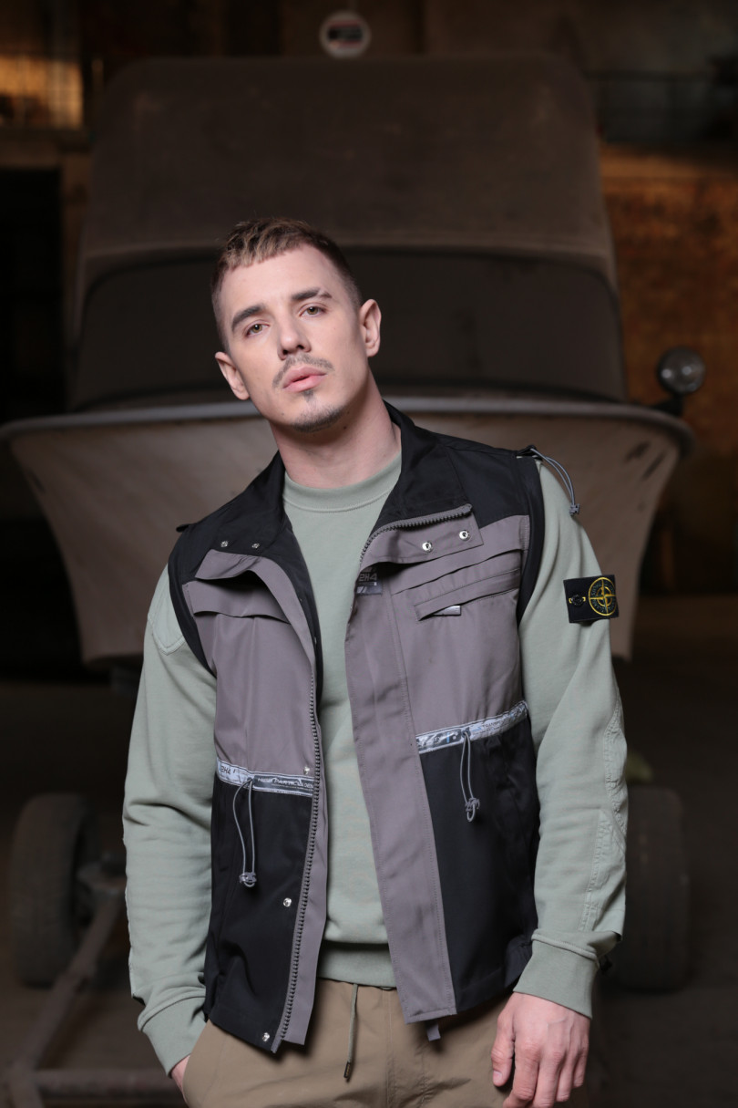 OLEYNIK