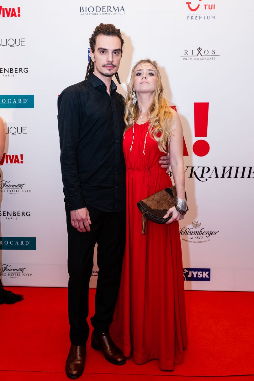 Лавика вышла в свет с новым возлюбленным