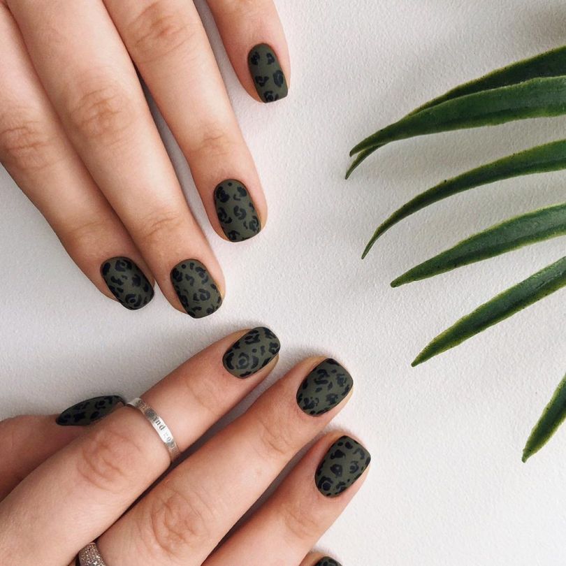 Анималистичный маникюр