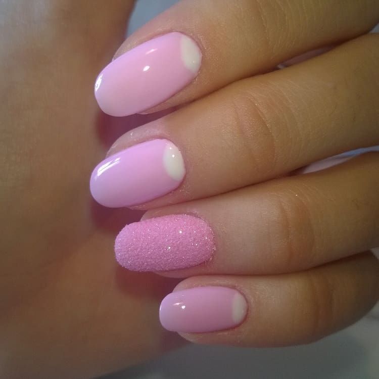 Маникюр с лунками