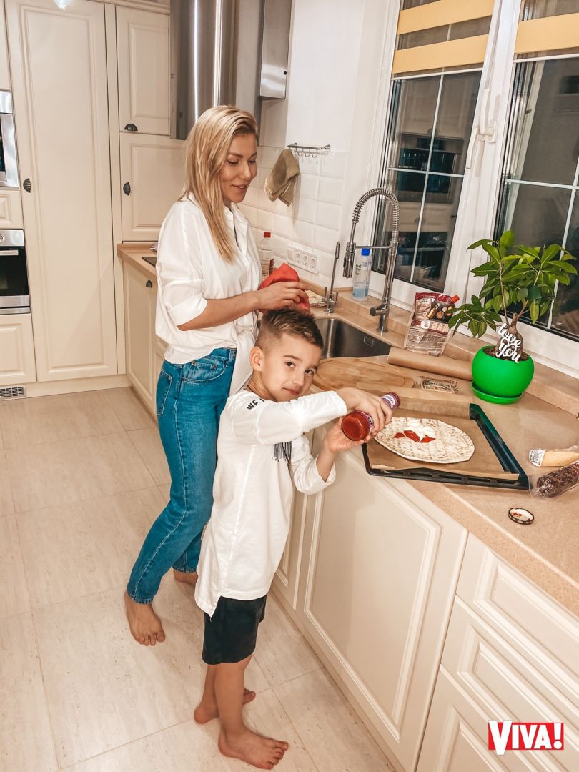 Тамерлан и Алена Омаргалиева показали своего сына