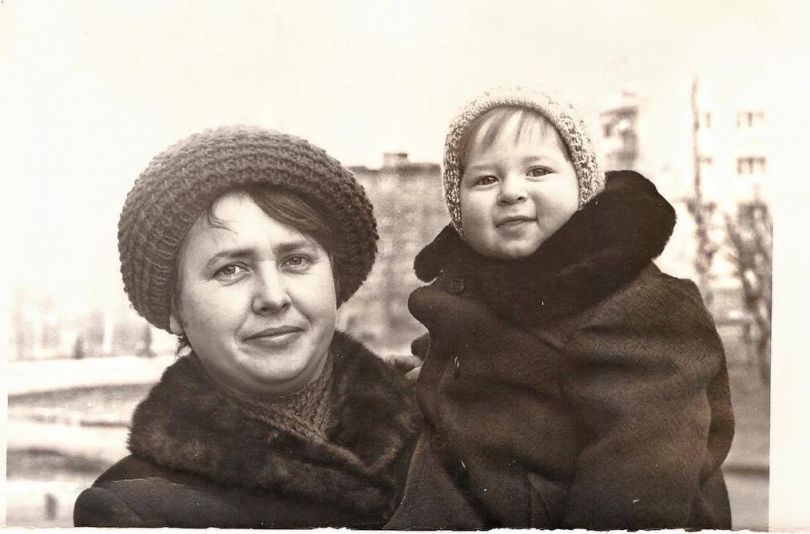 Александр Педан и его мама в молодости